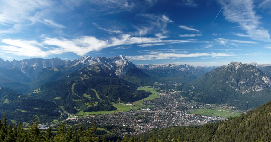 Panoramasicht Garmisch-Partenkirchen | © GaPa Tourismus GmbH/Marc Gilsdorf